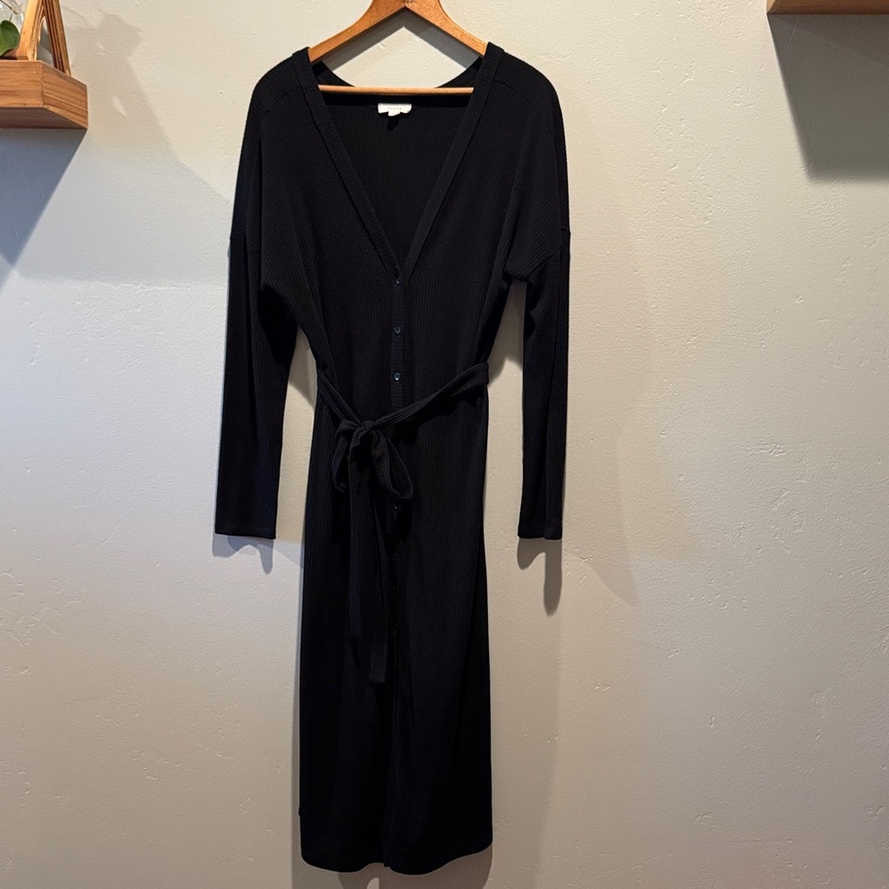 VETTA Capsule The Long Cardigan Black Ribbed Button-Front with Tie Waist Dress